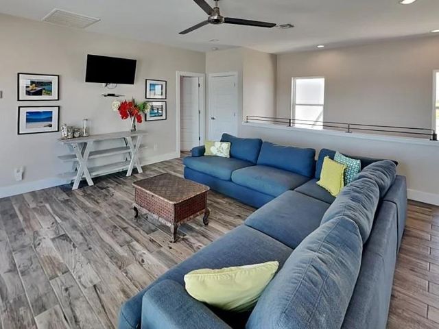 21326 Gulf Drive, Galveston, TX 77554