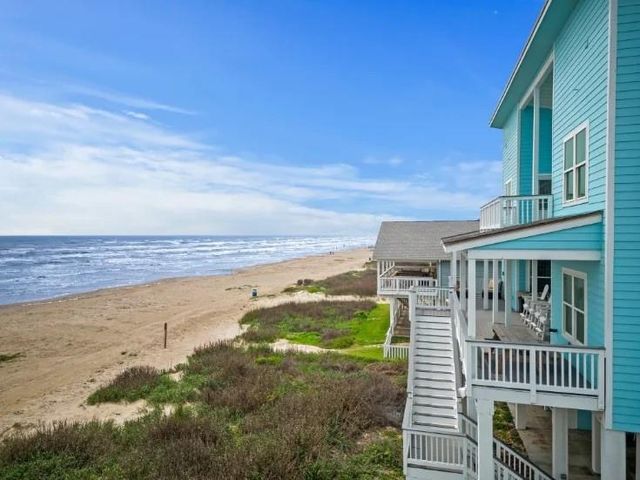 21326 Gulf Drive, Galveston, TX 77554