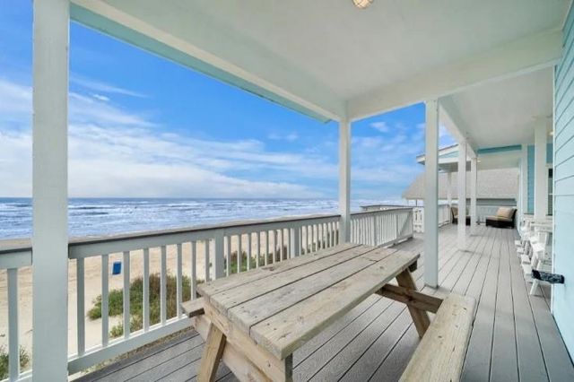 21326 Gulf Drive, Galveston, TX 77554