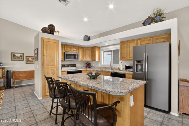 6832 N CITRUS Road, Waddell, AZ 85355