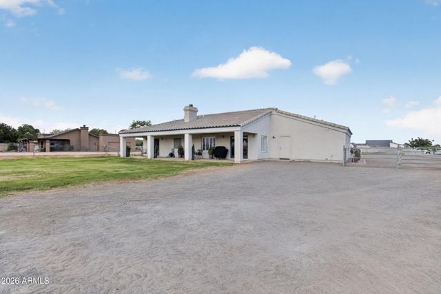 6832 N CITRUS Road, Waddell, AZ 85355