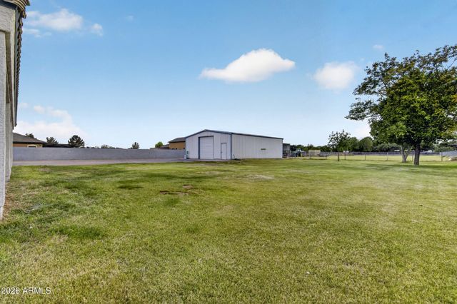 6832 N CITRUS Road, Waddell, AZ 85355