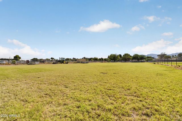 6832 N CITRUS Road, Waddell, AZ 85355