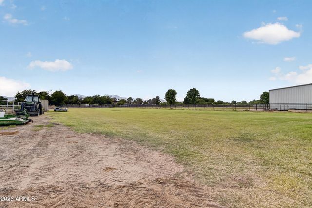 6832 N CITRUS Road, Waddell, AZ 85355