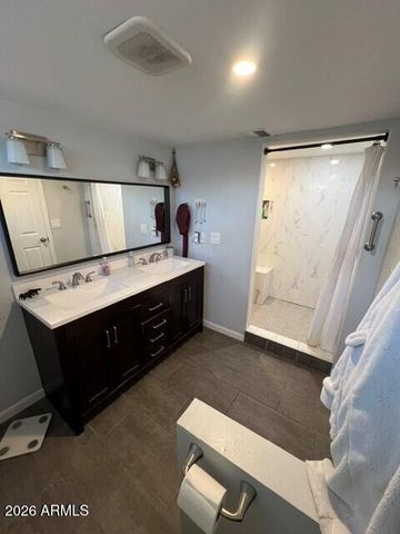 6427 W SHAW BUTTE Drive, Glendale, AZ 85304