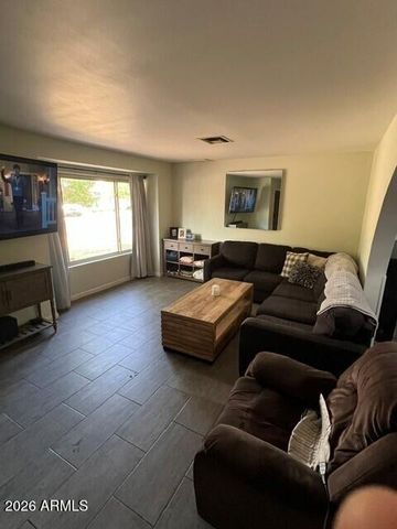 6427 W SHAW BUTTE Drive, Glendale, AZ 85304