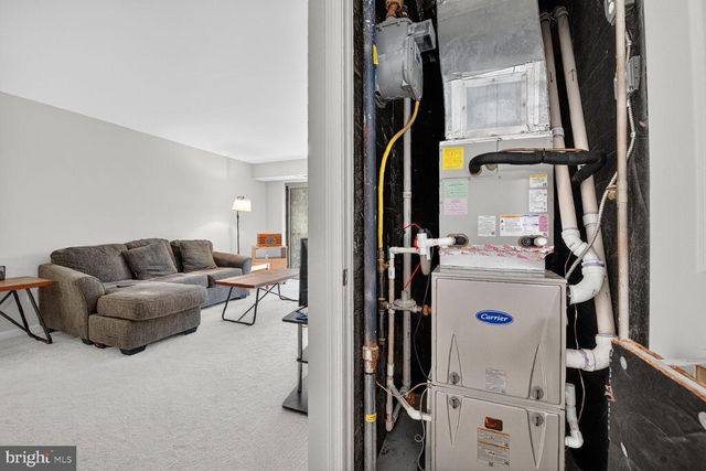 19385 CYPRESS RIDGE TER #404, Leesburg, VA 20176