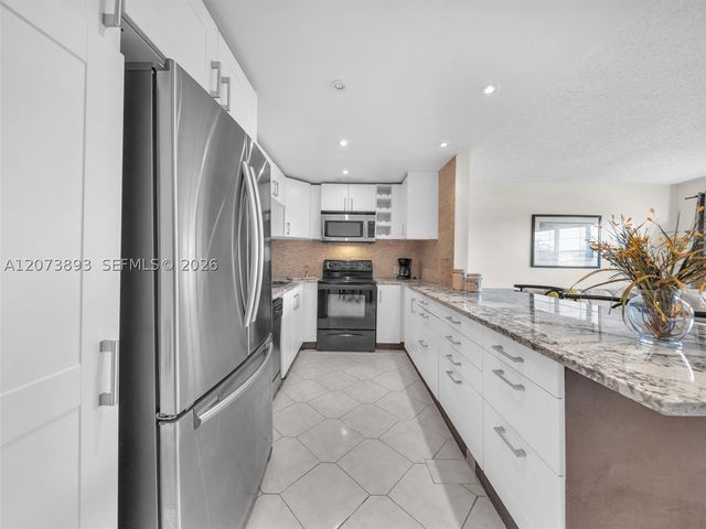 4008 Berkshire A 4008, Deerfield Beach, FL 33442