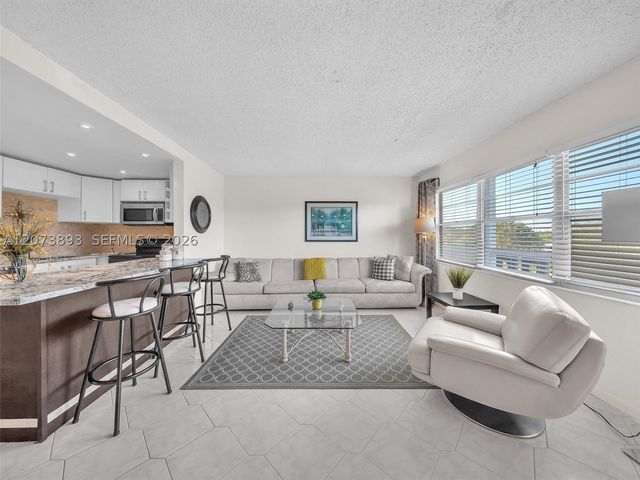4008 Berkshire A 4008, Deerfield Beach, FL 33442