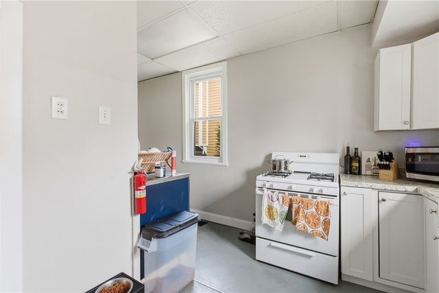 214 Biddle Ave, Wilkinsburg, PA 15221