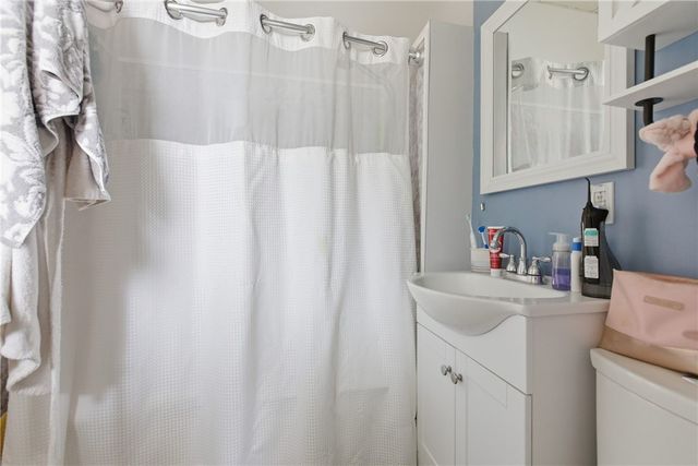 214 Biddle Ave, Wilkinsburg, PA 15221