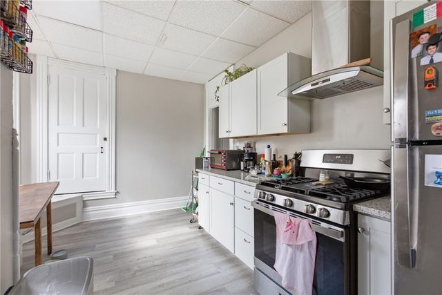 214 Biddle Ave, Wilkinsburg, PA 15221