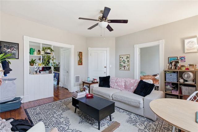 214 Biddle Ave, Wilkinsburg, PA 15221