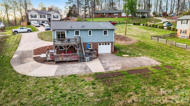 110 Winchester Drive, Lenoir, NC 28645
