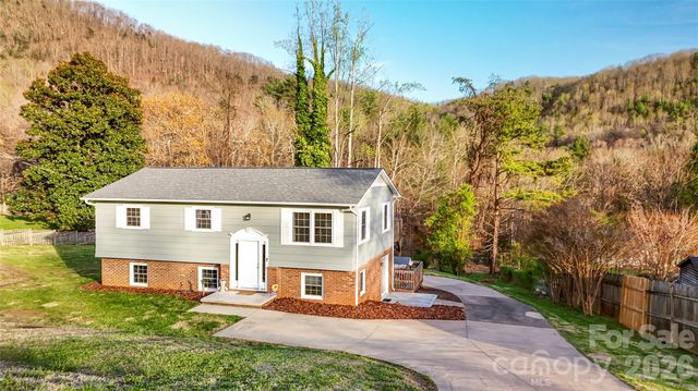 110 Winchester Drive, Lenoir, NC 28645