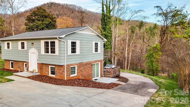 110 Winchester Drive, Lenoir, NC 28645