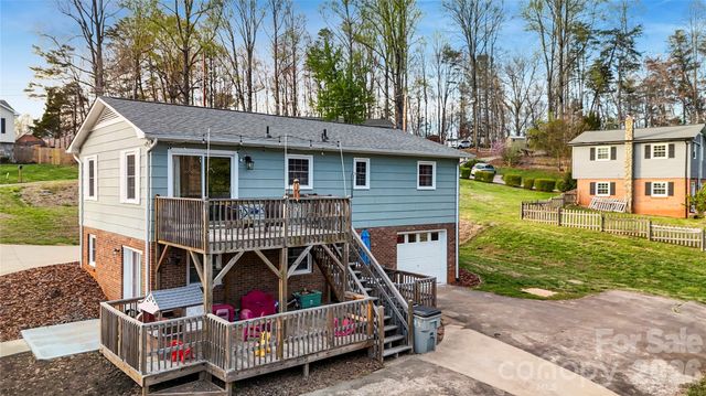 110 Winchester Drive, Lenoir, NC 28645