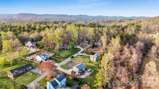 110 Winchester Drive, Lenoir, NC 28645