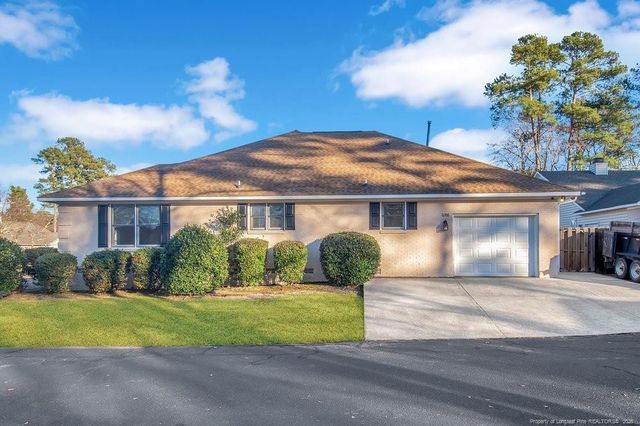 6208 Falkland Court, Fayetteville, NC 28311