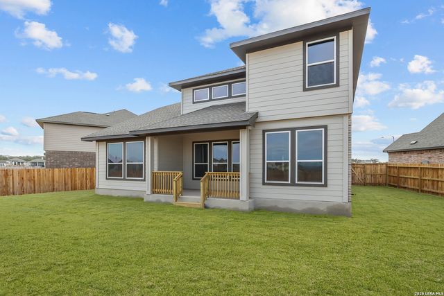 165 Mallorys Way, Castroville, TX 78009