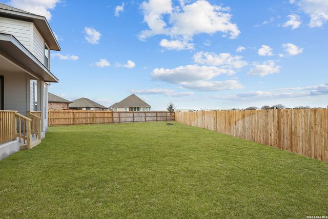 165 Mallorys Way, Castroville, TX 78009