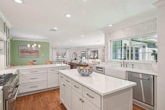 10250 Timber Trail Drive, Dallas, TX 75229