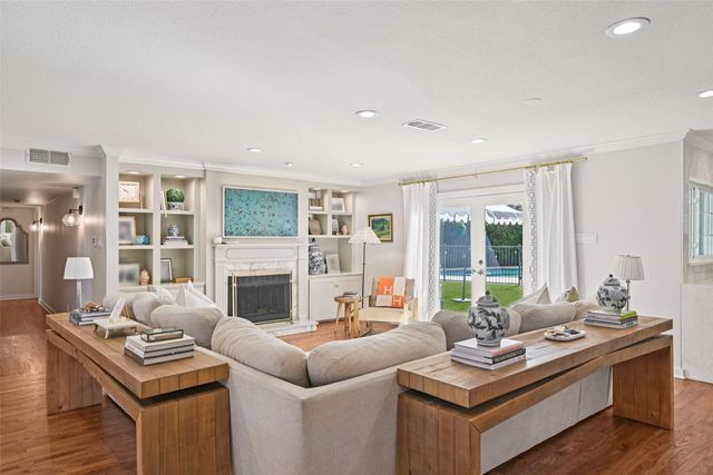 10250 Timber Trail Drive, Dallas, TX 75229