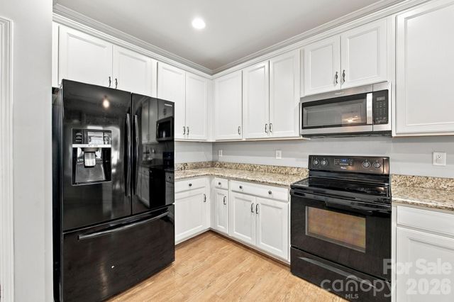 5857 McClintock Drive, Denver, NC 28037