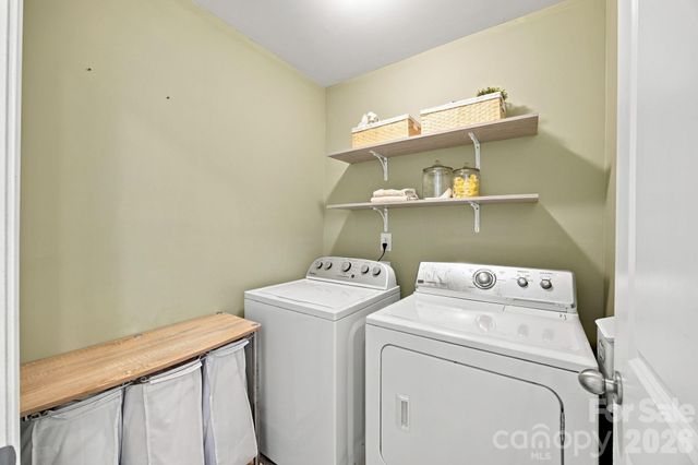 5857 McClintock Drive, Denver, NC 28037