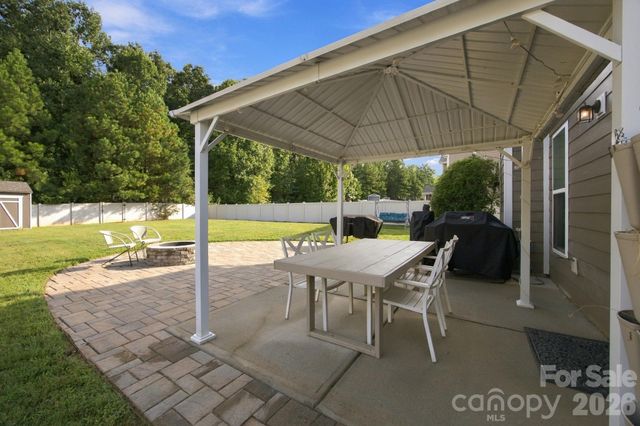 5857 McClintock Drive, Denver, NC 28037