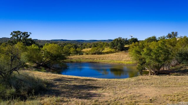 7702 ranch road 965, Llano, TX 78643