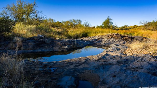 7702 ranch road 965, Llano, TX 78643