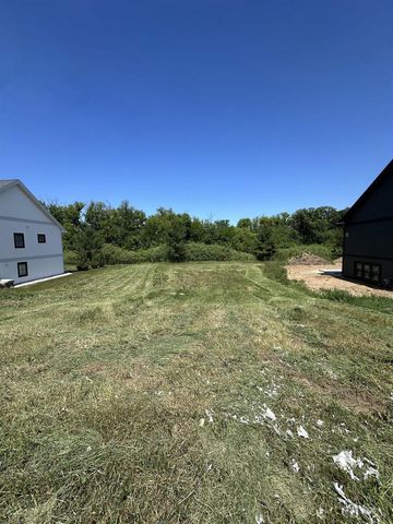 186 Savannah Parkway, Deerfield, WI 53531