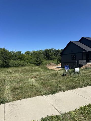 186 Savannah Parkway, Deerfield, WI 53531