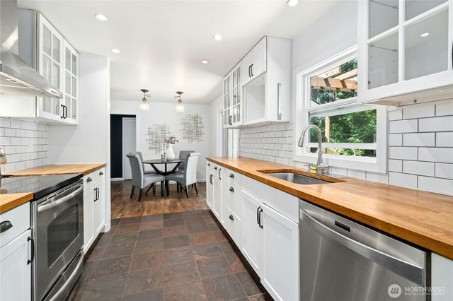 6311 216TH Street SE, Woodinville, WA 98072