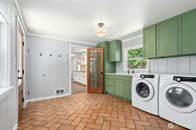 6311 216TH Street SE, Woodinville, WA 98072