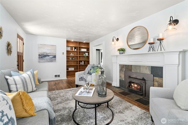 6311 216TH Street SE, Woodinville, WA 98072