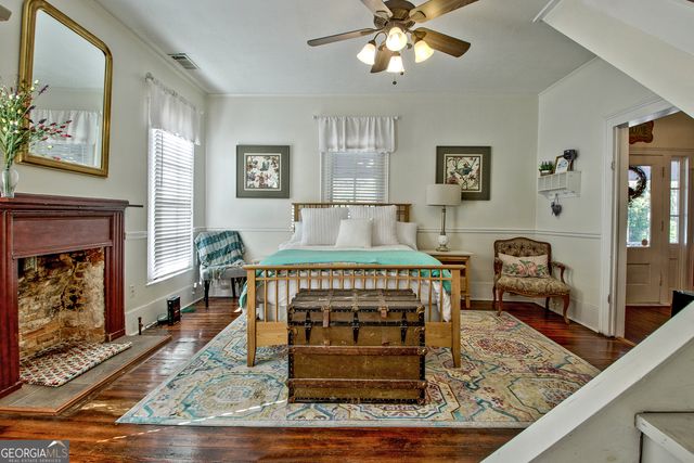 135 Glynn Street N, Fayetteville, GA 30214