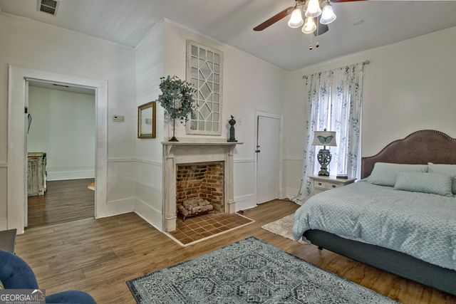 135 Glynn Street N, Fayetteville, GA 30214