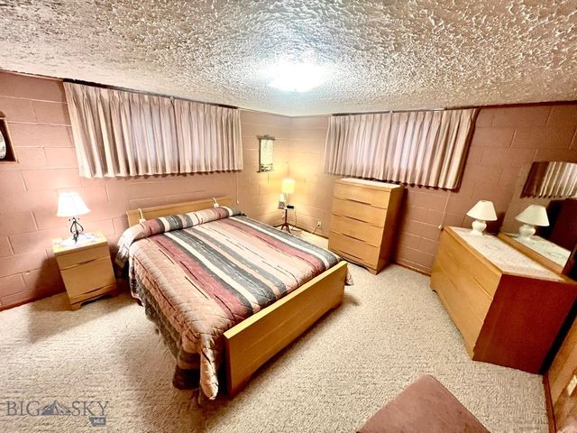 805 E Orr Street, Dillon, MT 59725