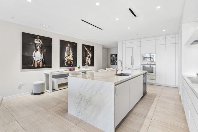 200 SE Mizner Boulevard 715, Boca Raton, FL 33432