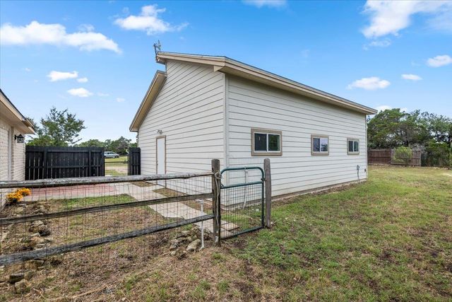 32139 Mirela Anne RD, Dripping Springs, TX 78620