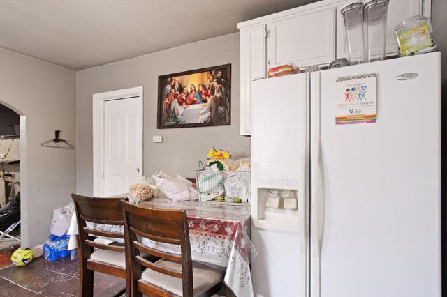 1225 Eugene Ave, Modesto, CA 95351