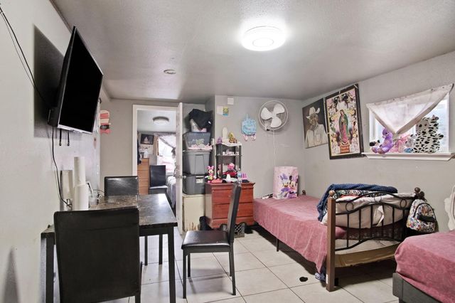 1225 Eugene Ave, Modesto, CA 95351