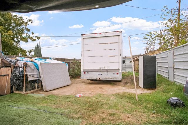 1225 Eugene Ave, Modesto, CA 95351