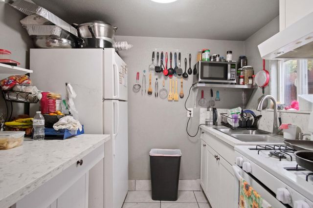 1225 Eugene Ave, Modesto, CA 95351