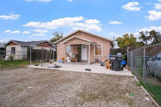 1225 Eugene Ave, Modesto, CA 95351