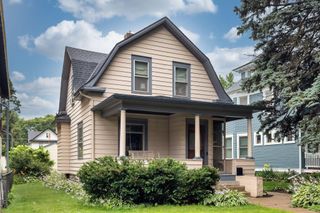 1176 Laurel Avenue, Saint Paul, MN 55104