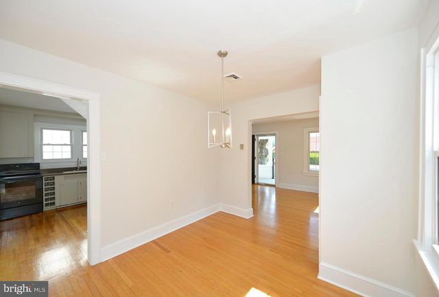 31 W WHITLOCK AVE, Winchester, VA 22601