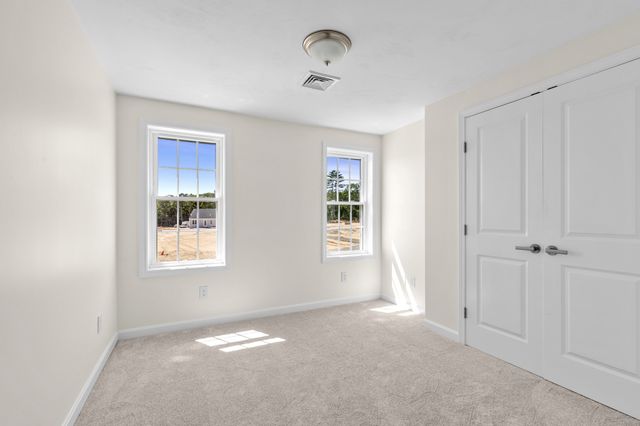 28 Bumblebee Dr., Plymouth, MA 02360